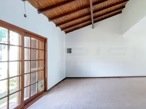 Godoy Cruz al 600, entre Pichincha y Curupaytí