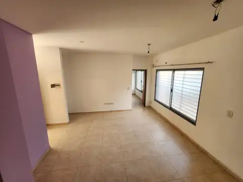 Rivadavia 4100, Piso pb
