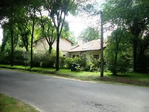 Casa en Alquiler en Highland Park Country Club, USD 3.900