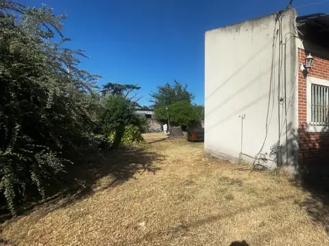 Casa 3 ambientes con 1 baño
