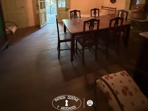 Casa 4 ambientes con 1 baño