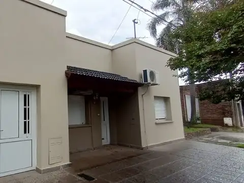 VENTA CASA MACRO CENTRO/SUR - ESPERANZA.-