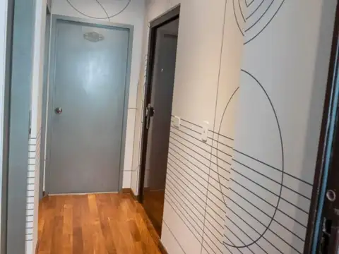 MAGNIFICO PISO, TRES DORMITORIOS. DETALLES DE CATEGORIA, A METROS DE PLAZA CONESA.