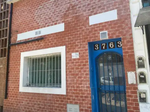 SE  ALQUILA PH TIPO CASA EN VILLA DEVOTO 