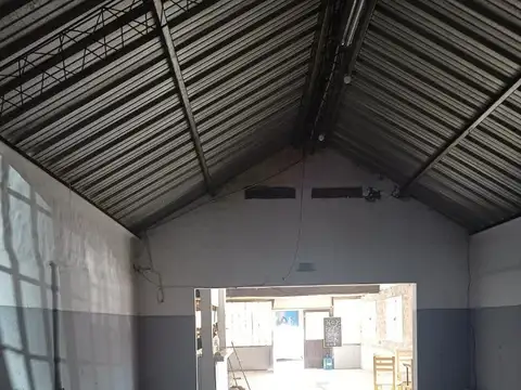 PARRILLA EN VENTA CON SALON