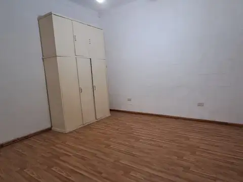 Depto Tipo Casa 4 ambientes con 2 baños