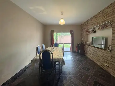 Casa 4 ambientes con 1 baño