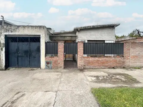 CASA 4 AMBIENTES - MERLO CENTRO