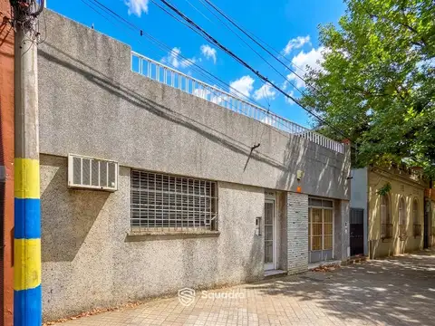 VENTA - Casa de 3 dormitorios, patio, cochera y terraza.  Arroyito, Rosario. APTO CREDITO.