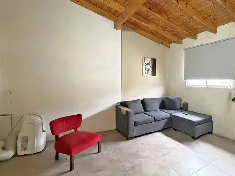 Depto Tipo Casa en Venta con 1 cocheras