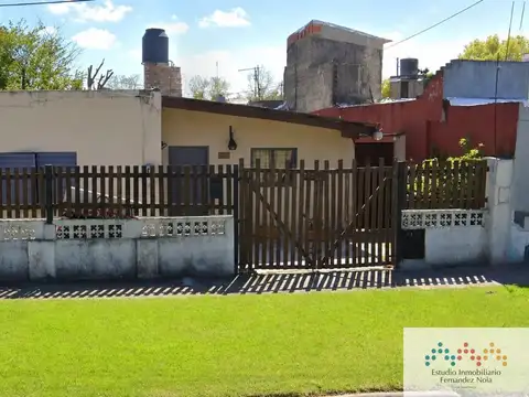 Casa en venta c/ cochera en Burzaco