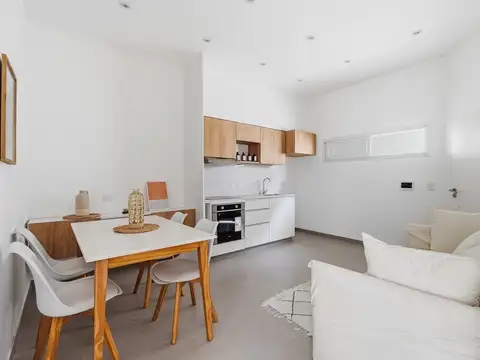 Depto Tipo Casa en Venta en Chacarita, USD 169.900
