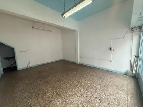 Local en Alquiler en Villa Adelina, $ 650.000