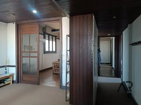 Departamento 10 ambientes con 3 baños