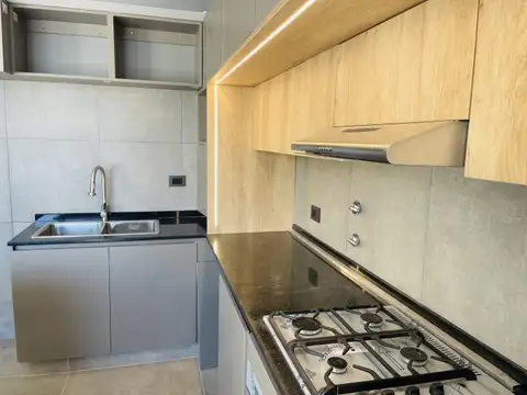 Departamento 6 ambientes con 2 baños