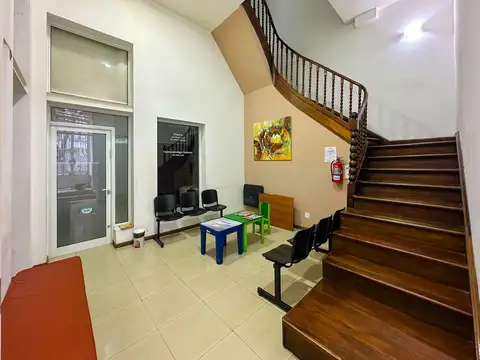 Oficina 3 ambientes con 1 baño