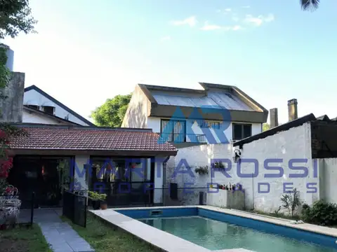 Casa en Venta con 1 cochera