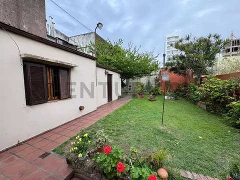 CASA EN VENTA EN LA PLATA