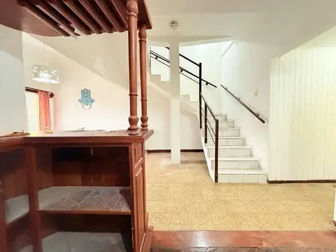 Depto Tipo Casa en Alquiler de 3 dormitorios