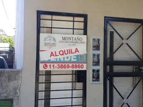 Depto Tipo Casa en Alquiler de 2 ambientes
