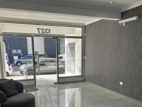 Avenida Montes De Oca 1500, Piso 1