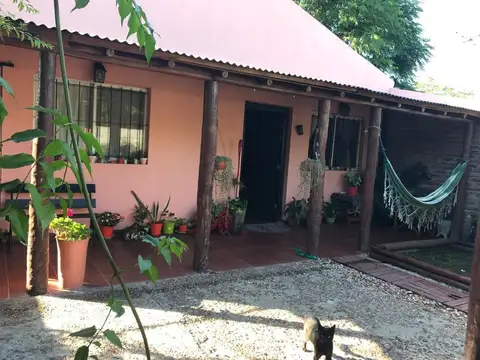 Oportunidad, terreno de 500 mts con tres casas