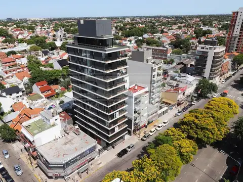 VENTA COCHERA LA LUCILA