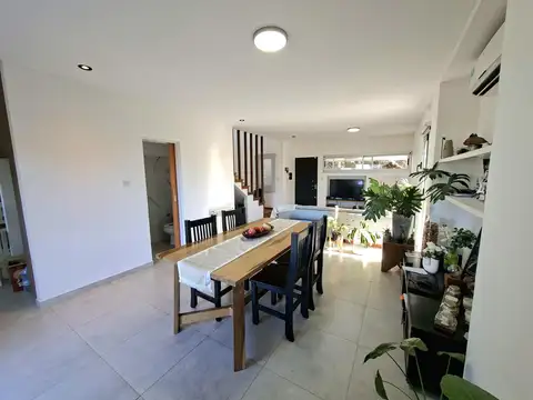 Depto Tipo Casa en Venta 4 años