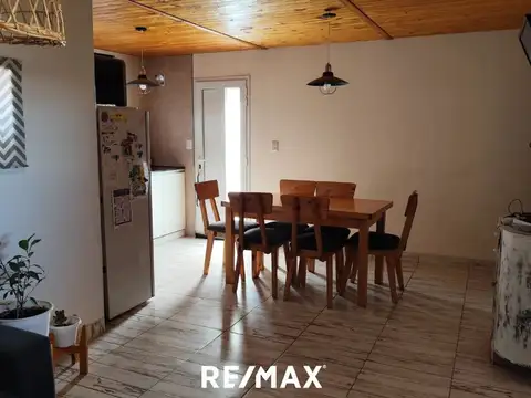 Casa 4 ambientes con 1 baño