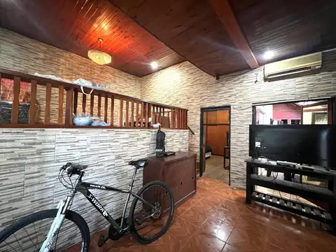 Depto Tipo Casa 6 ambientes con 1 baño