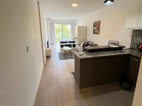 Excelente Monoambiente al frente con balcón