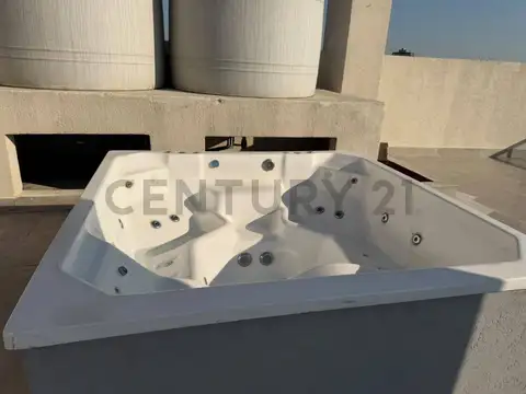 Oficina 7 ambientes con 2 baños