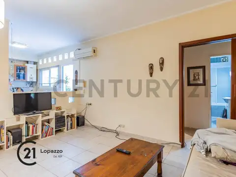 6 e/ 44 y 45 1642600, Piso 0