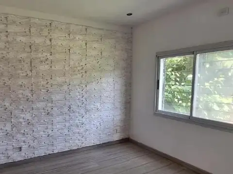 Casa en venta - 2 Dormitorios 2 Baños - Arturo Seguí