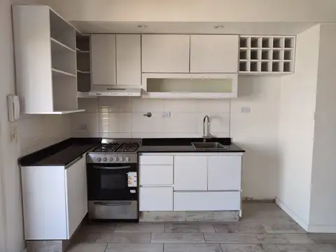 Departamento en Alquiler en Villa Pueyrredon, $ 750.000