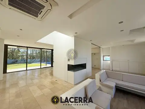 Casa en venta, en Barrio Lagos Del Norte, Don Torcuato.Nuevo valor 