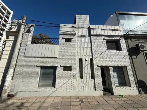 ALQUILA LOCAL COMERCIAL en BELGRANO casi BOULEVARD