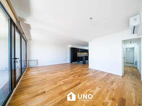 Av. Libertad y Colón - Piso Exclusivo de 2 Dormitorios con Vista al Río. Posibilidad cochera.