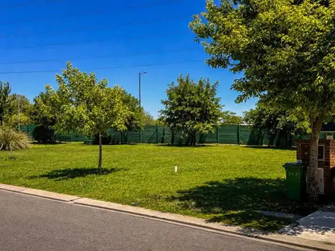 Terreno en Venta 27  mts Fondo