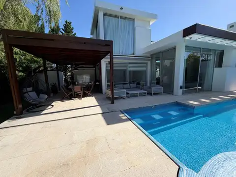 Casa  en Alquiler en Nordelta, Tigre, G.B.A. Zona Norte