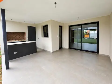 Casa en Venta en Funes, USD 230.000