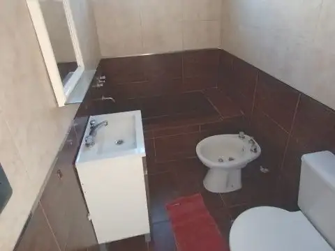 Departamento en Alquiler en Villa Luzuriaga, $ 450.000