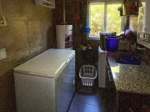 Casa en Venta con 4 cocheras