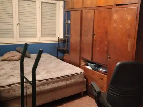 CASA 4 AMB CON GARAGE P/ 2 AUTOS, FONDO LIBRE C/PILETA, QUINCHO C/PARRILLA Y TERRAZA X T/SUPERFICIE.