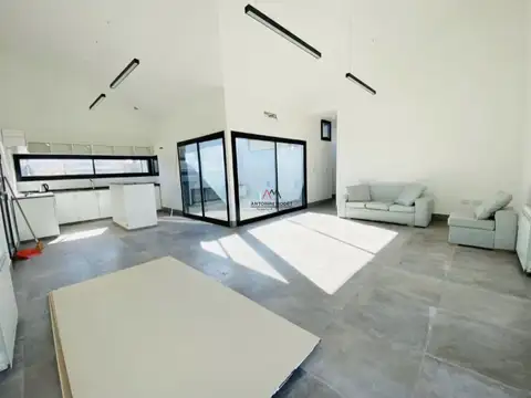 CASA EN VENTA EN SANTA ELENA - PILAR DEL ESTE