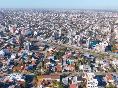 Av. Presidente Perón  al 2700, El Palomar