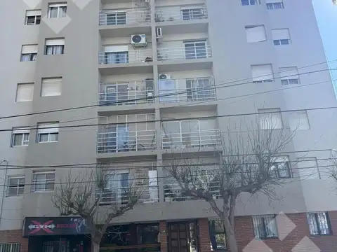 Departamento de dos dormitorios con cochera islas malvinas 264. neuquen capital