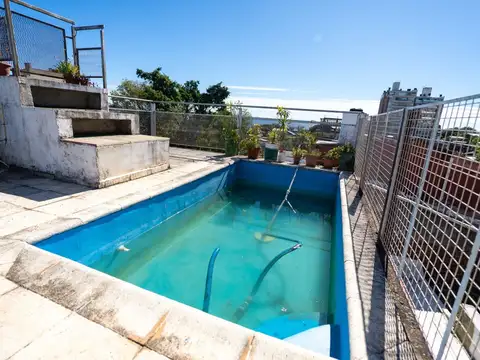 Casa 7 ambientes con 3 baños