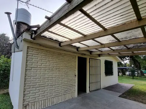 Casa 3 ambientes con 1 baño