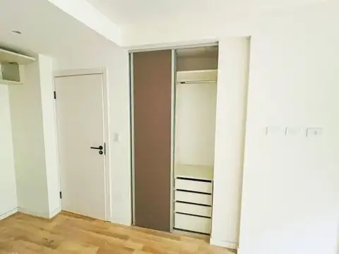 3 de febrero 1430 , Piso 1